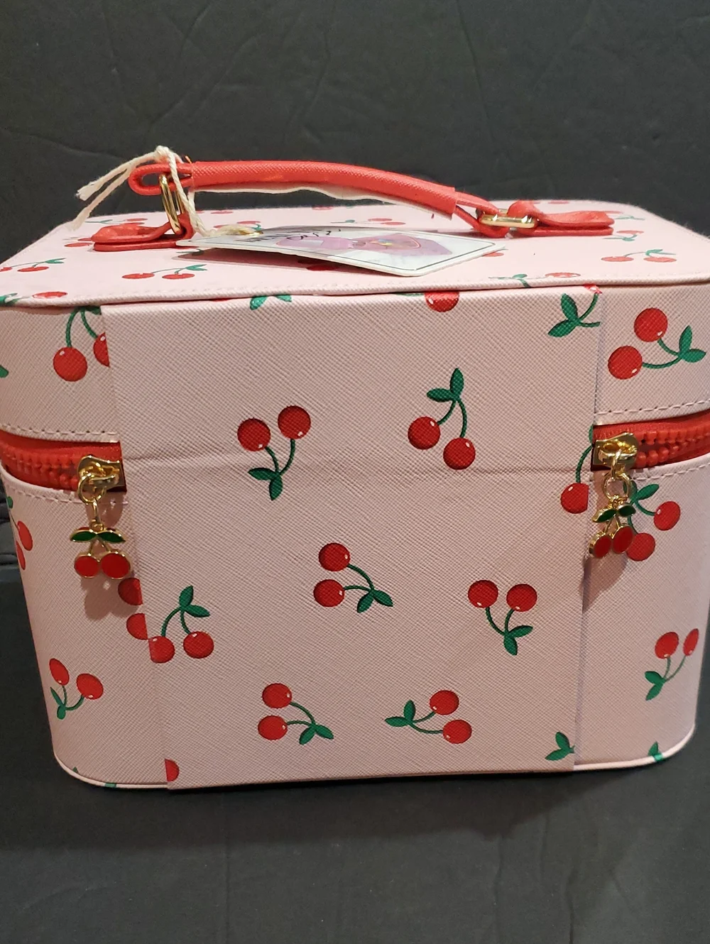 Cherry printed pink beauty makeup cosmetics medium sized hard train case new